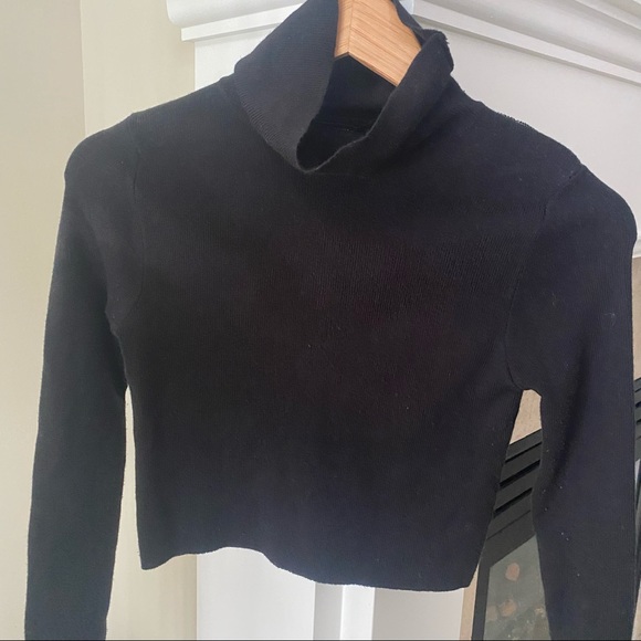 F21 Black Cropped Longsleeve Knit Turtleneck Top - Picture 2 of 7